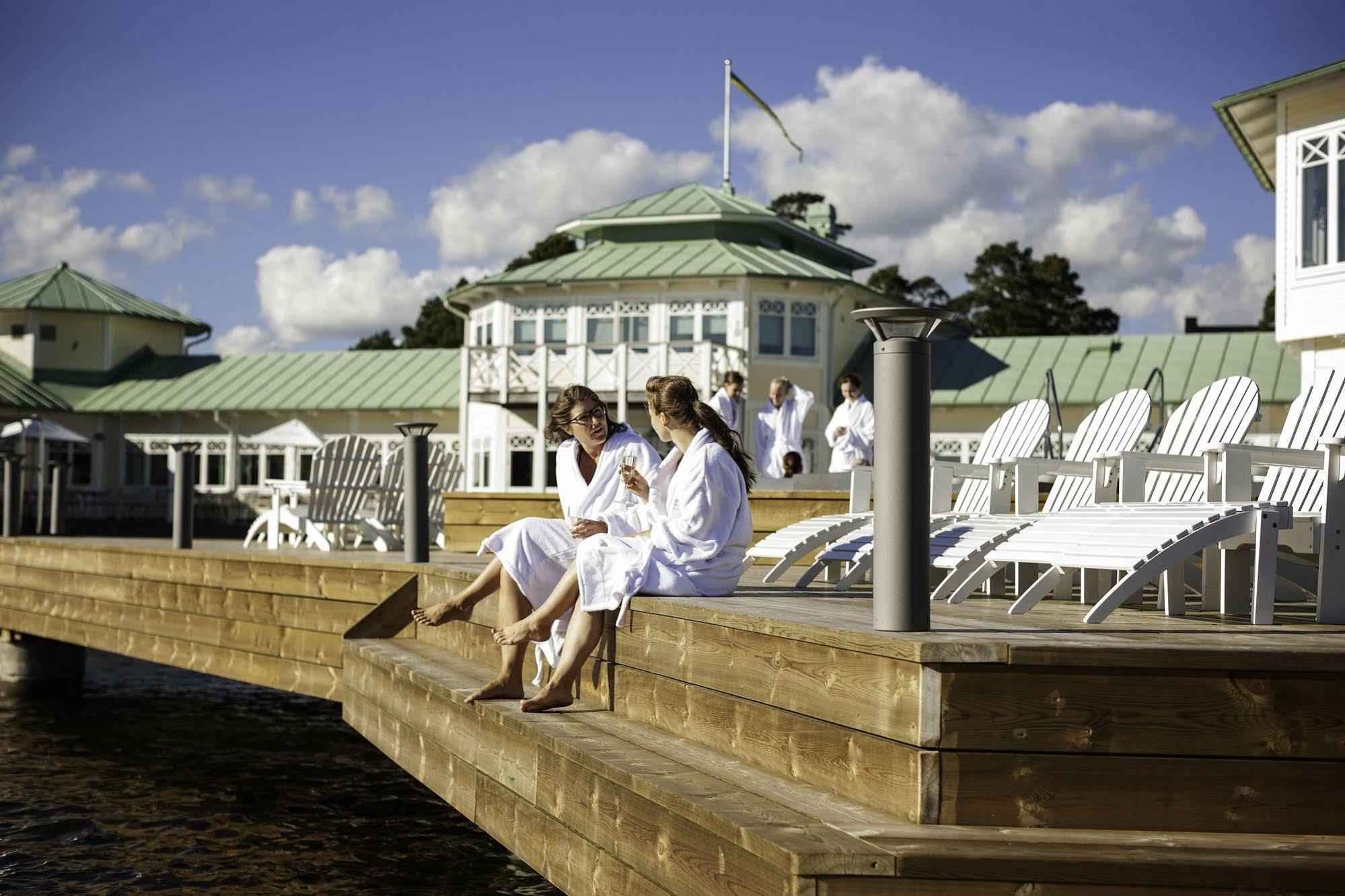 Nynaes Havsbad Hotel Nynäshamn Buitenkant foto